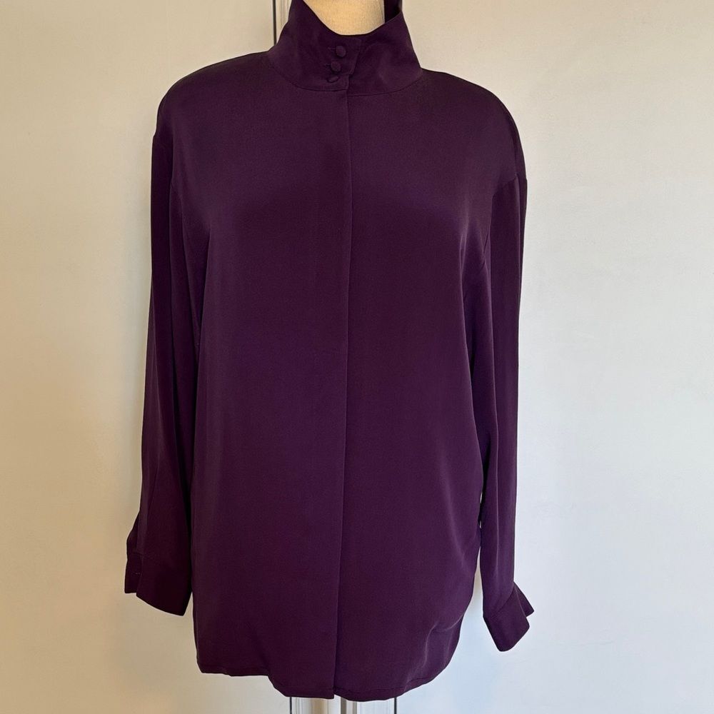 Chic Women's Silk Purple button down Blouse sz 6